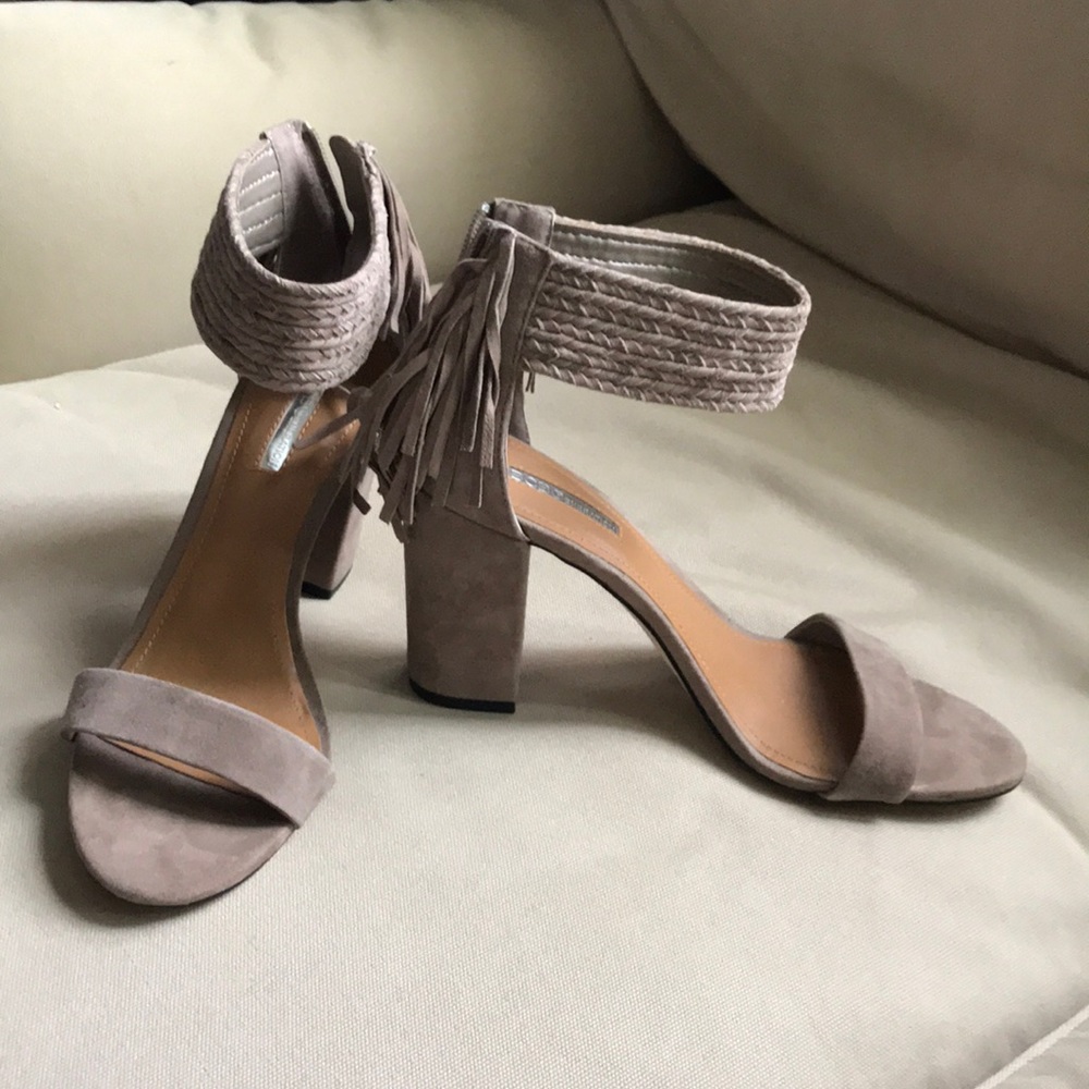 Bcbg heels